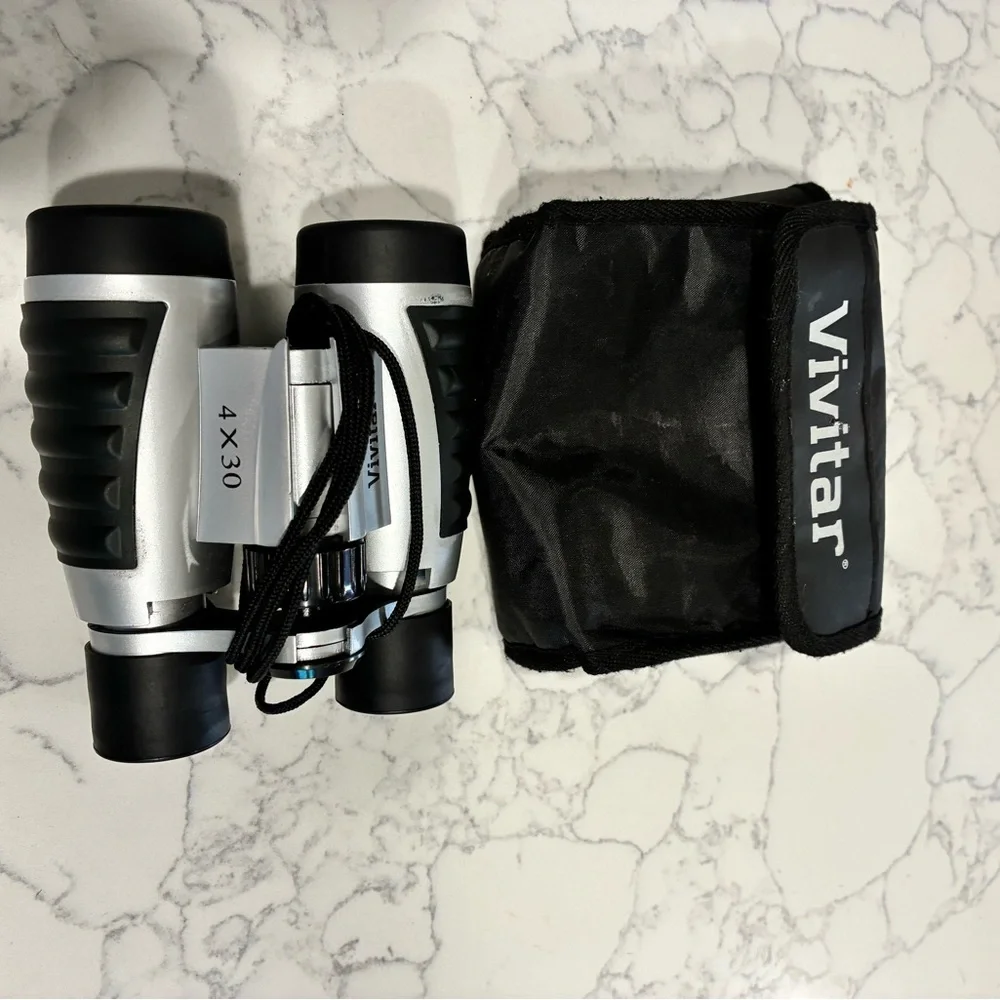 4x30 Compact Binoculars in Silver and Black