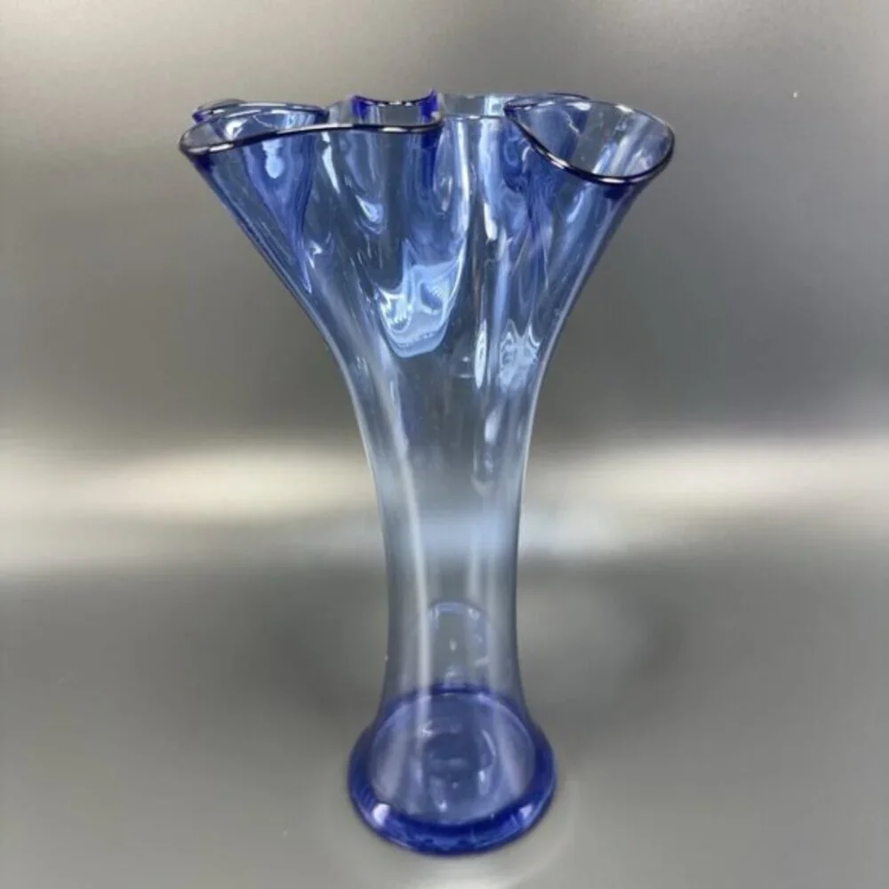 Vintage‎ 1980a Art Glass Vase Ruffled Top Glass Vase Vessel Ruffled Top Blue VTG