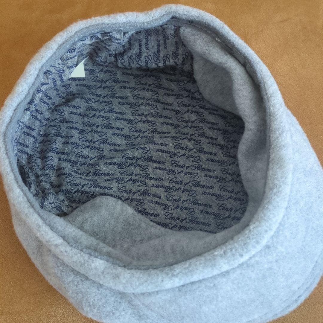 gray beret